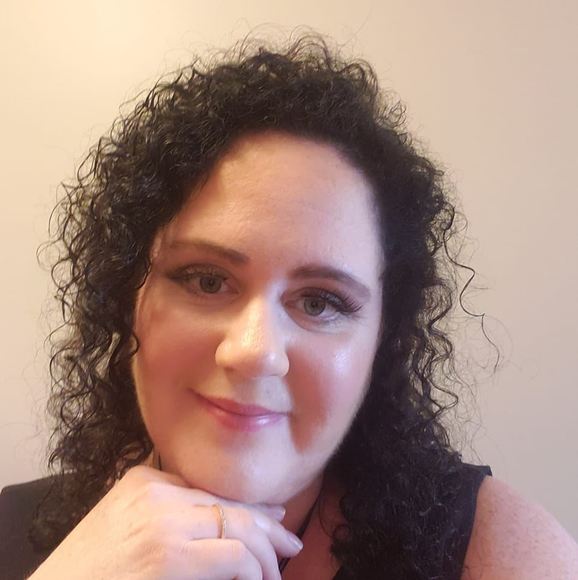 Meet your Posher, Melissa - Picture 1 of 1